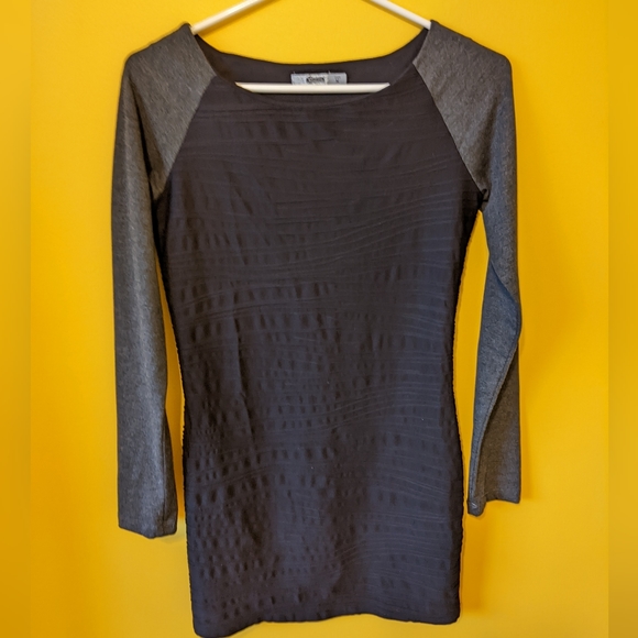 Dress - Picture 1 of 3